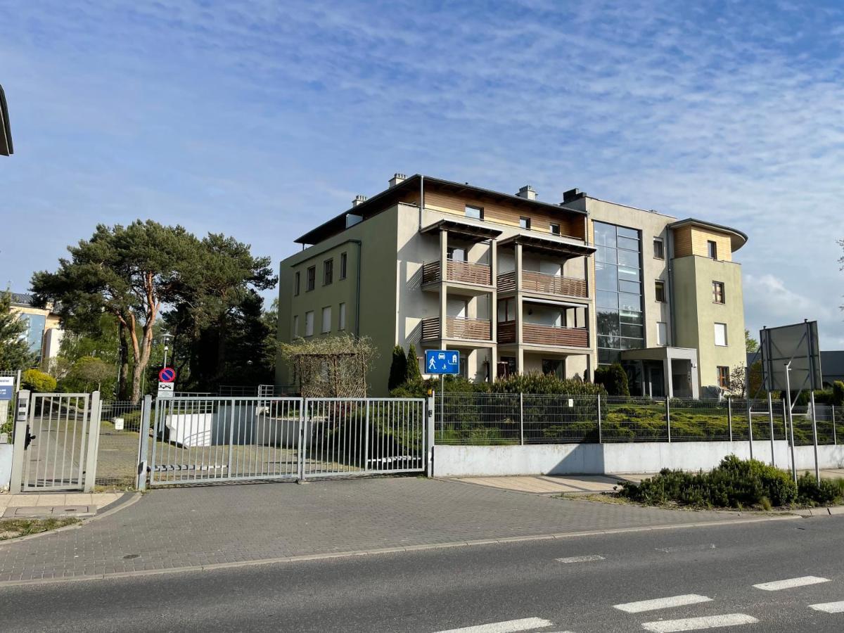 Apartament Przystan W Ustce - 120 M2 - 200 M Od Plazy Mickiewicza 2 Ustka Exterior photo